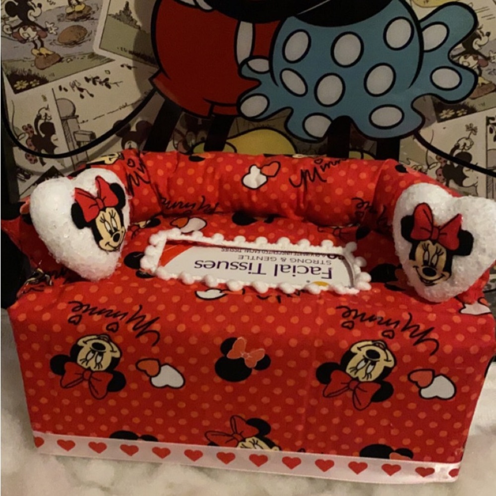 Minnie Mouse tissue cover